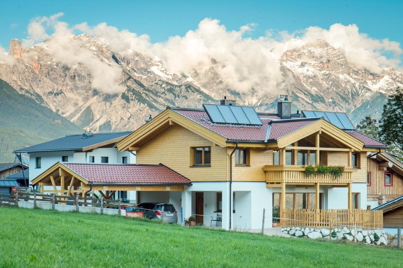 Penthousewohnung Mit Garten Sauna Pool Maishofen Bagian luar foto