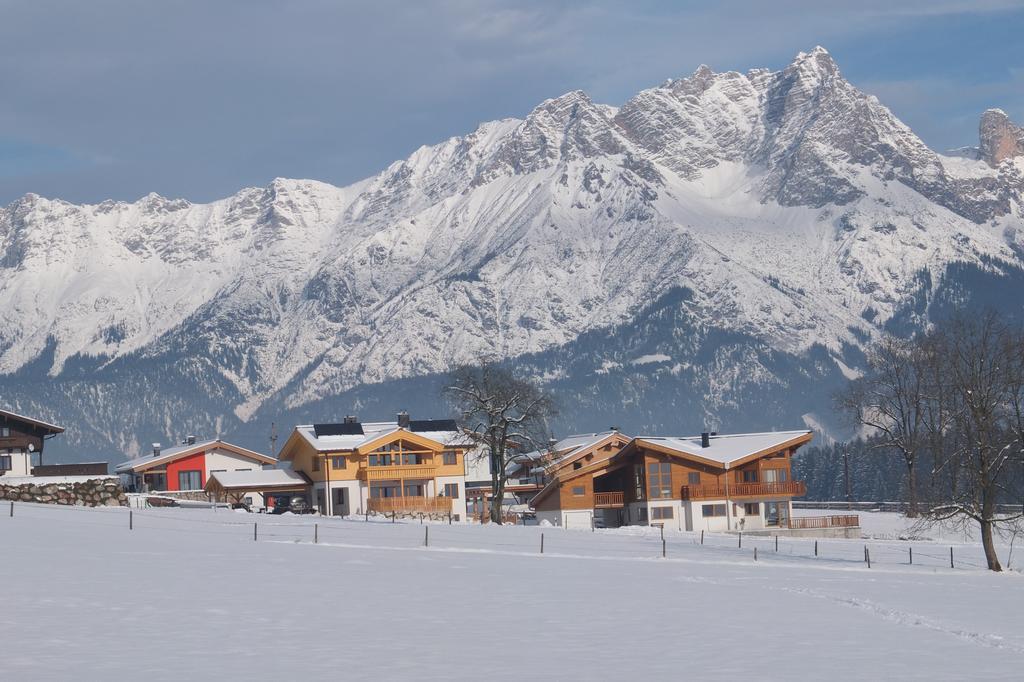 Penthousewohnung Mit Garten Sauna Pool Maishofen Ruang foto