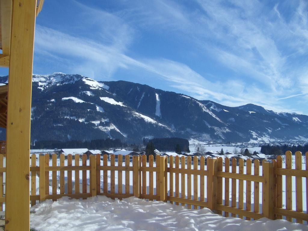 Penthousewohnung Mit Garten Sauna Pool Maishofen Ruang foto