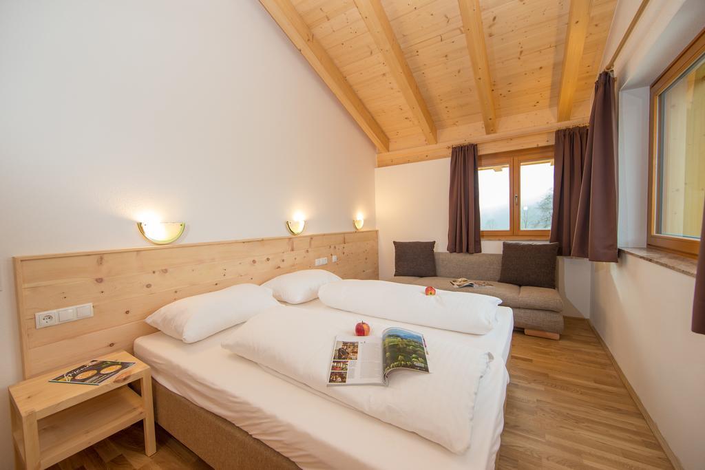 Penthousewohnung Mit Garten Sauna Pool Maishofen Ruang foto